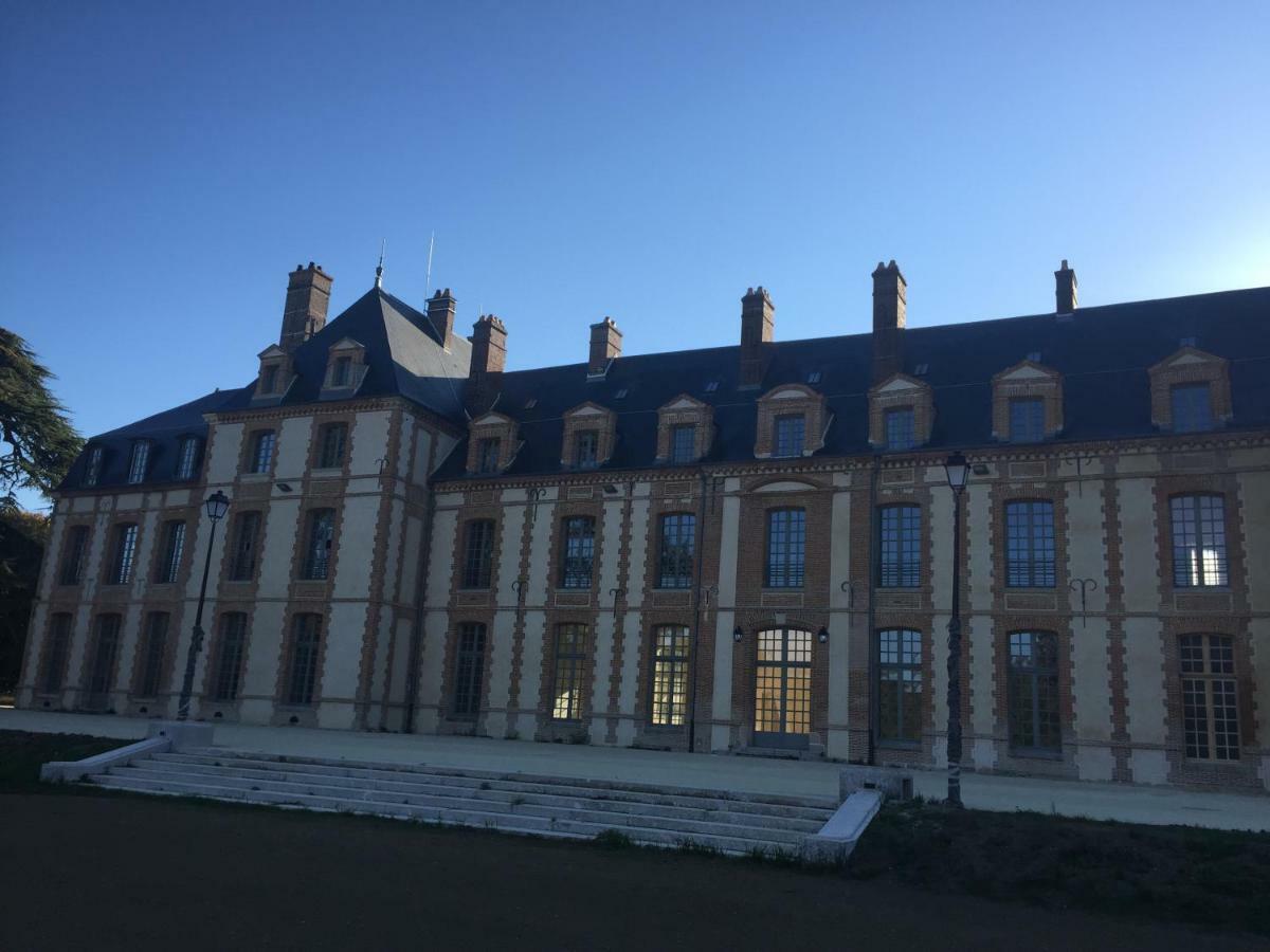 Abondant Exceptionnel Chateau Pres De Paris מראה חיצוני תמונה