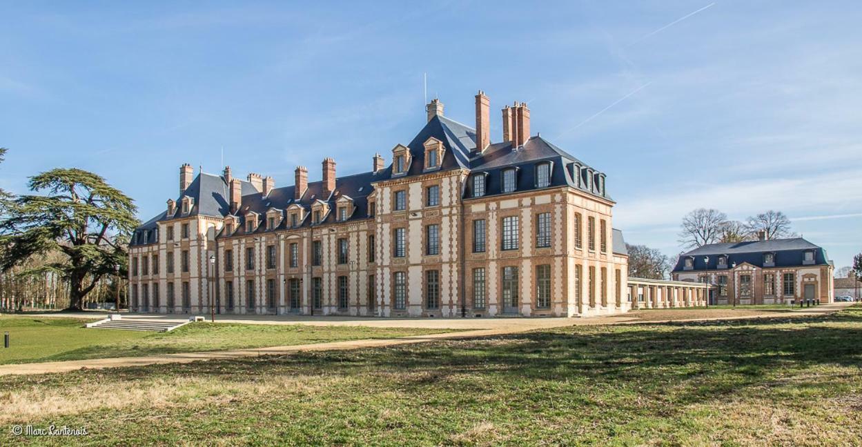 Abondant Exceptionnel Chateau Pres De Paris מראה חיצוני תמונה