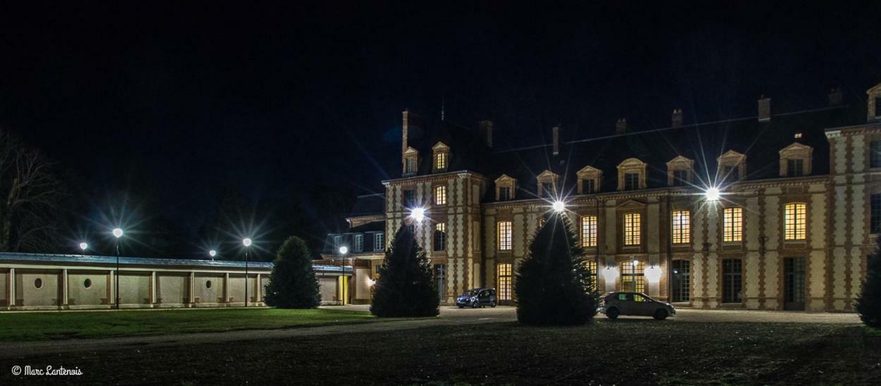 Abondant Exceptionnel Chateau Pres De Paris מראה חיצוני תמונה