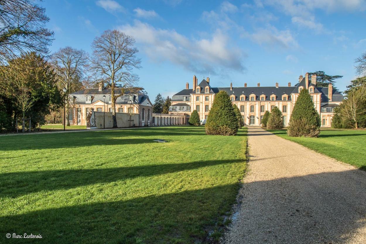 Abondant Exceptionnel Chateau Pres De Paris מראה חיצוני תמונה