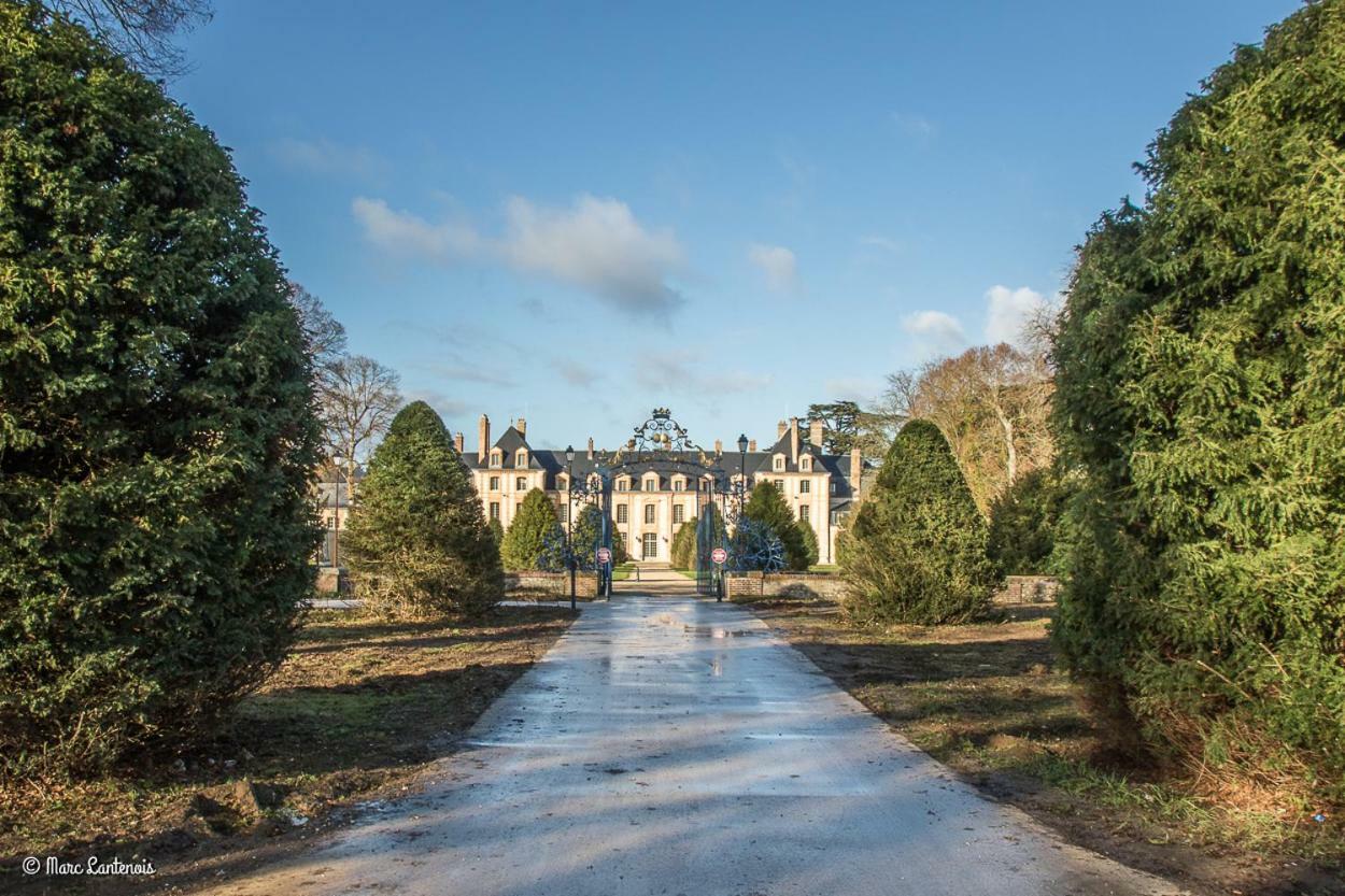 Abondant Exceptionnel Chateau Pres De Paris מראה חיצוני תמונה